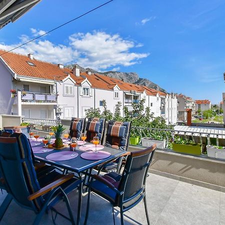 Apartment Ela Omis Ngoại thất bức ảnh