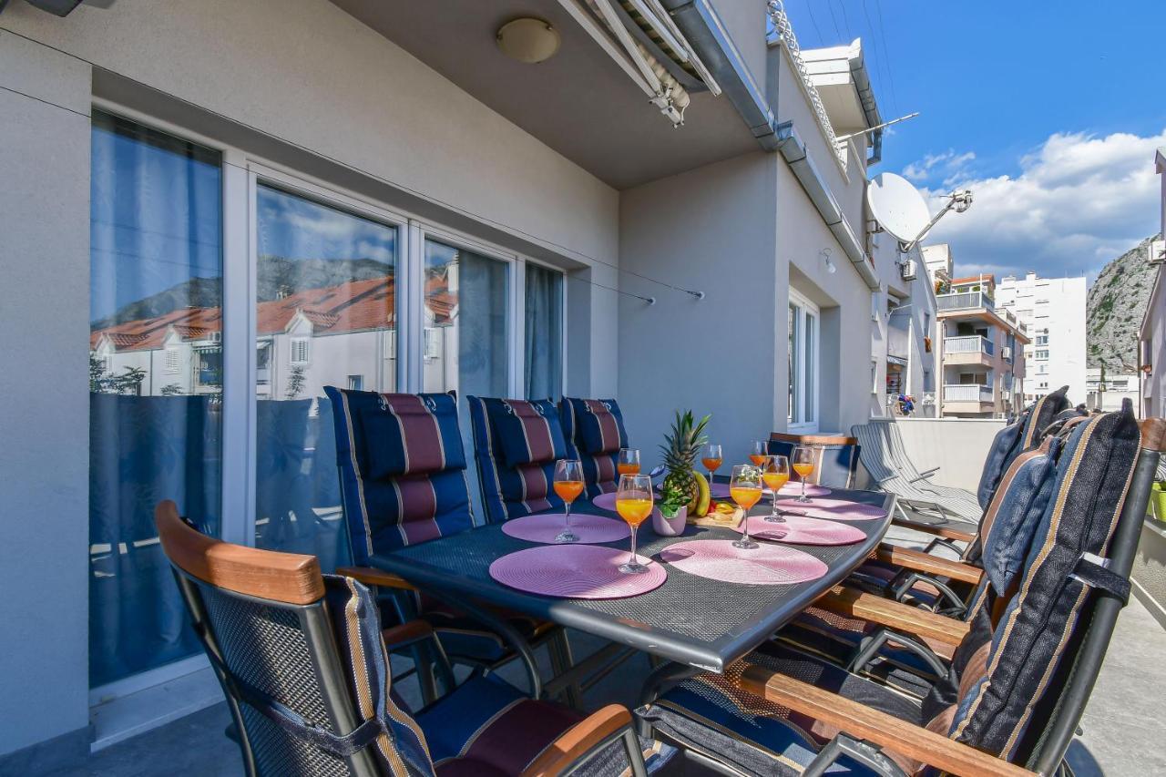 Apartment Ela Omis Ngoại thất bức ảnh