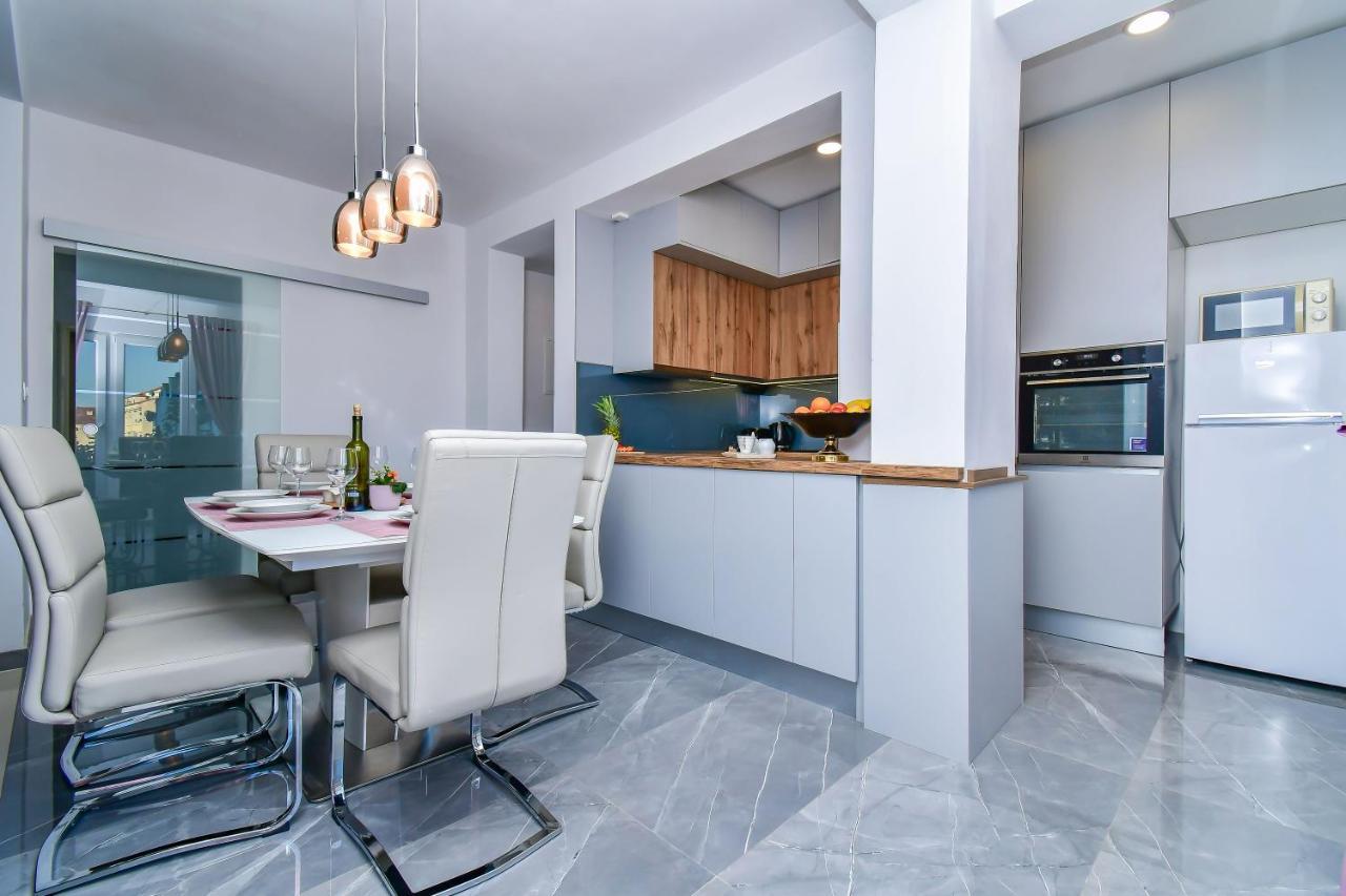 Apartment Ela Omis Ngoại thất bức ảnh