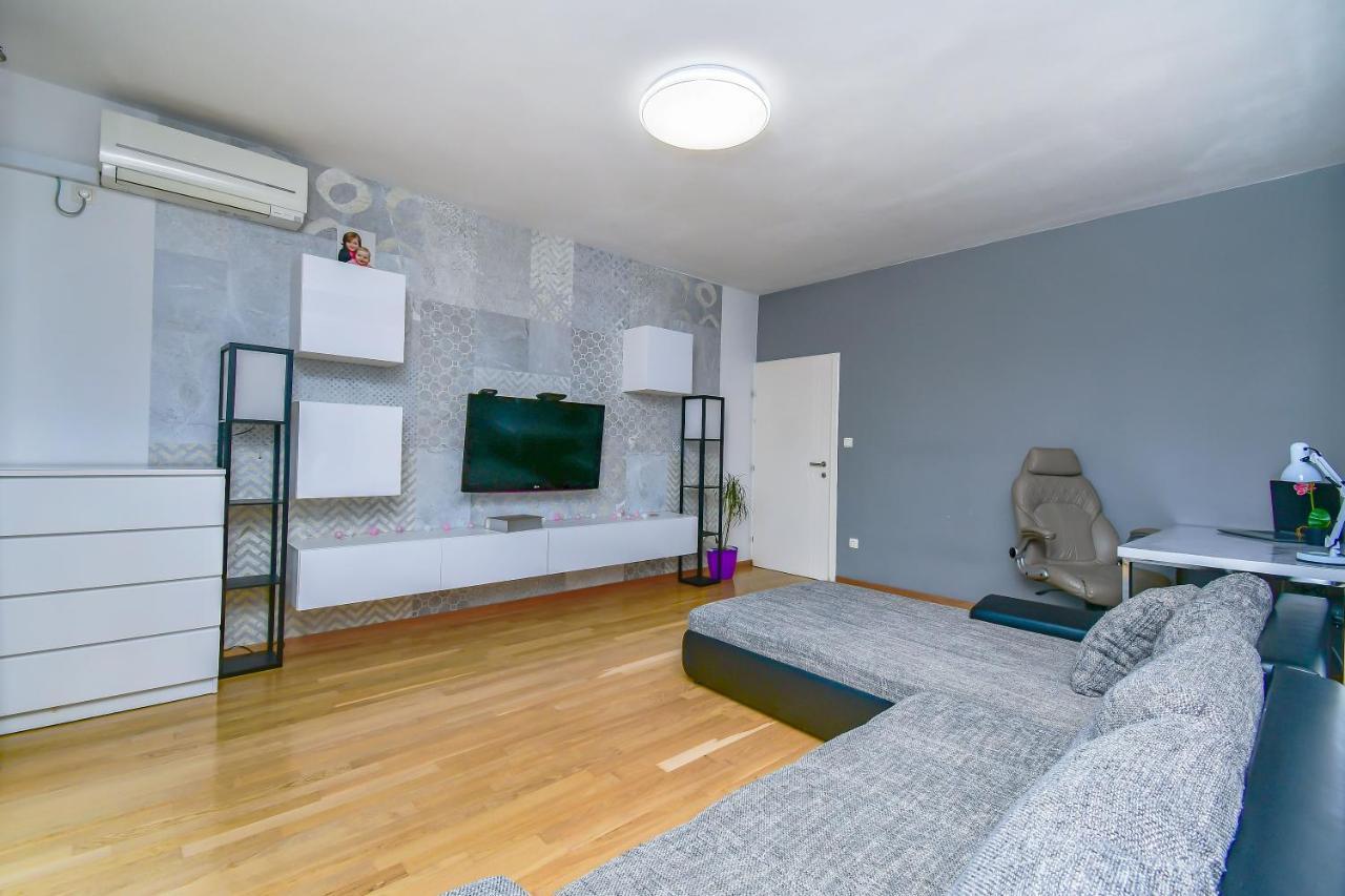 Apartment Ela Omis Ngoại thất bức ảnh